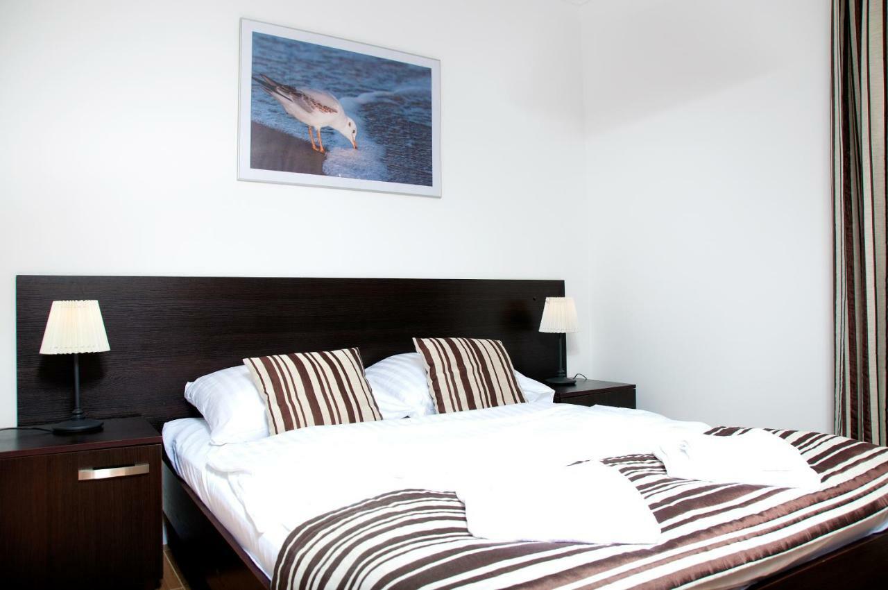 Apartament Ikar - 2 Pokojowy Przy Morzu Z Wlasnym Ogrodkiem Поберово Экстерьер фото
